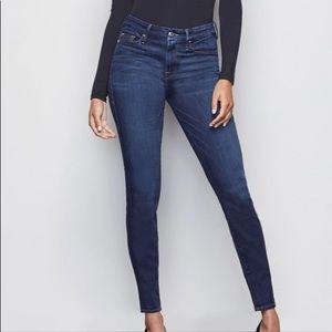 GOOD AMERICAN Good Legs Jeans Size  8/ 29